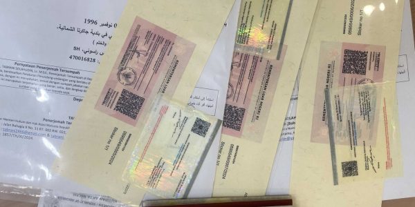 Apostille vs. Legalisasi: Apa Bedanya dan Kapan Harus Digunakan?